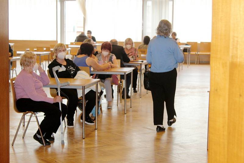 Očkovací centrum v Nymburce zaznamenalo v posledním týdnu nárůst zájmu o vakcinaci.