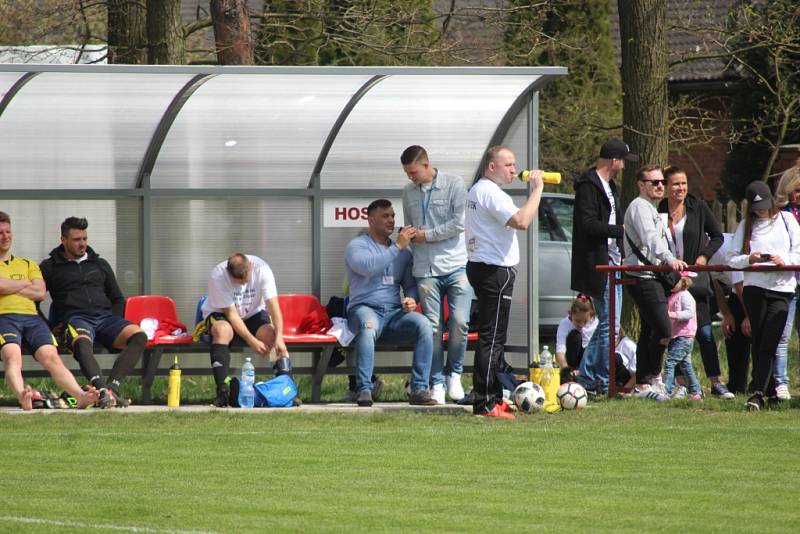 Z fotbalového utkání I.B třídy Loučeň - Pátek (4:0)