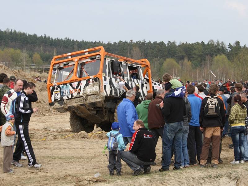 Otevřené mistrovství ČR Truck Trial 2012 na Božím Daru u Milovic