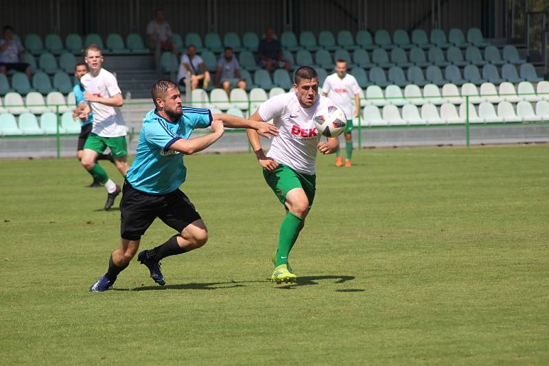 Z přípravného fotbalového utkání Polaban Nymburk - Luštěnice (4:0)