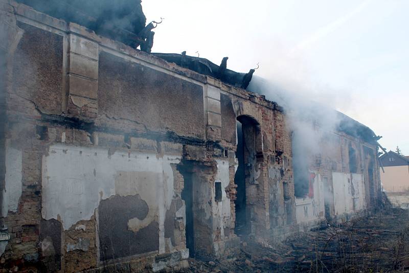 Požárem zničená bývalá výtopna na sídlišti Jankovice v Nymburce.