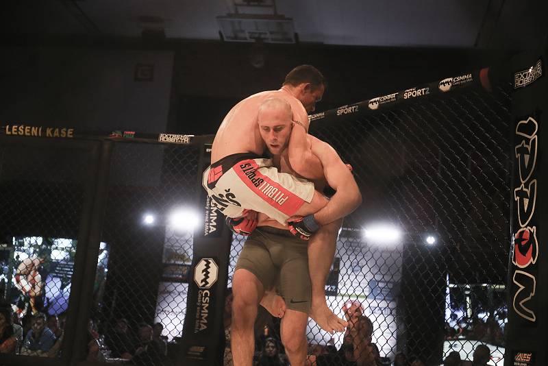 Galevečer MMA GCF 61 Cage Fight Nymburk se ve Sportovním centru konal v neděli 26. ledna.