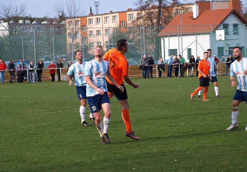 Z fotbalového utkání krajského přeboru Poříčany - Slaný (2:0)