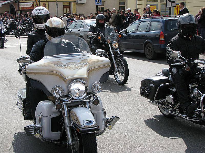 Zahájení motorkářské sezóny v Poděbradech