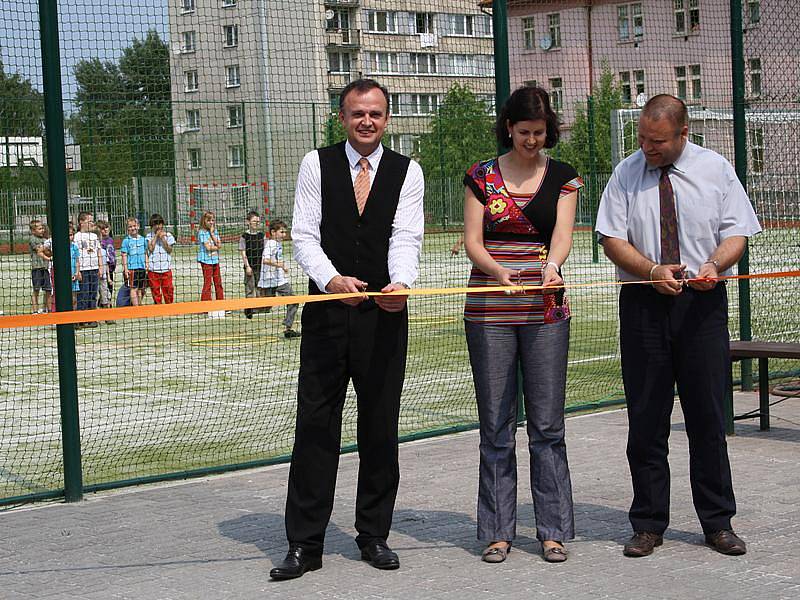 Slavnostní otevření sportoviště Na Valech také pro veřejnost. 