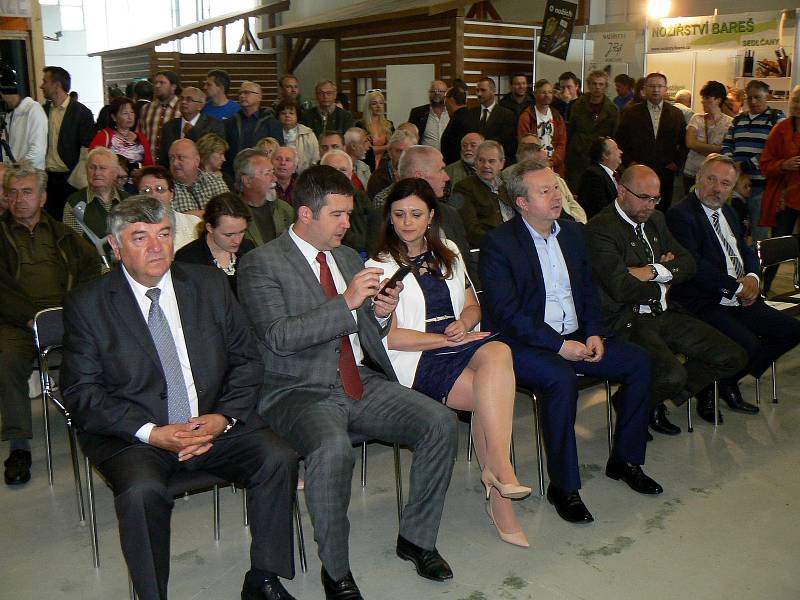 Jedna z každoročně nejnavštěvovanějších výstav v Lysé nad Labem Natura Viva byla slavnostně zahájena.