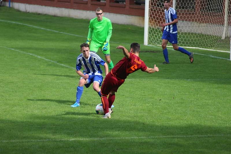 Z fotbalového utkání I.A třídy Slovan Poděbrady - Union Čelákovice (1:4)