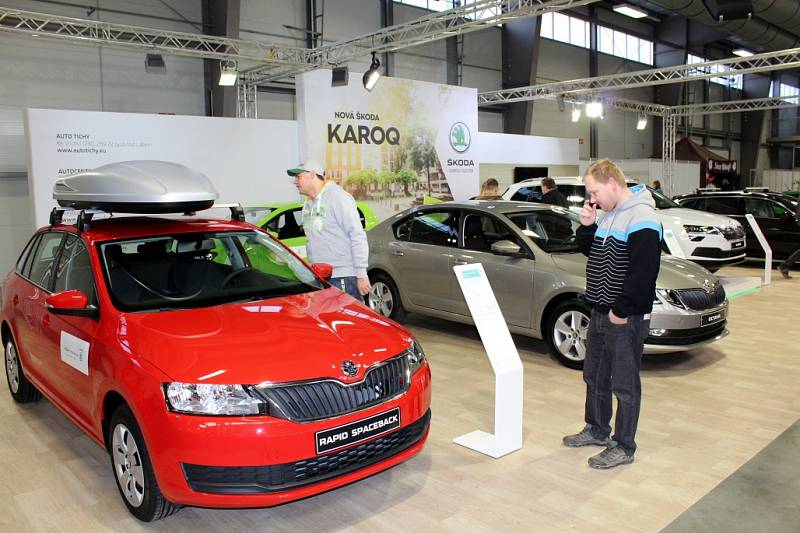 Z jednoho z předchozích ročníků autosalonu Kola a gastrofestivalu.