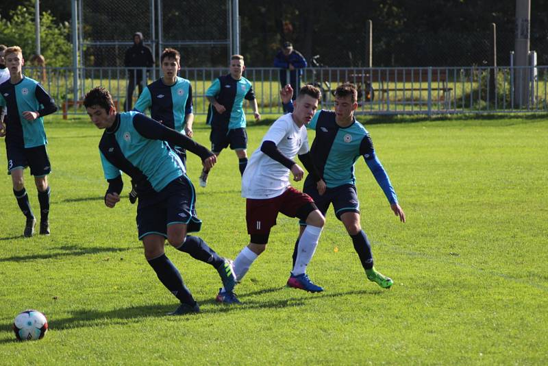 Dorostenecké okresní derby krajského přeboru vyhráli mladíci Ostré, doma porazili Poděbrady 2:0