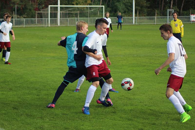 Dorostenecké okresní derby krajského přeboru vyhráli mladíci Ostré, doma porazili Poděbrady 2:0