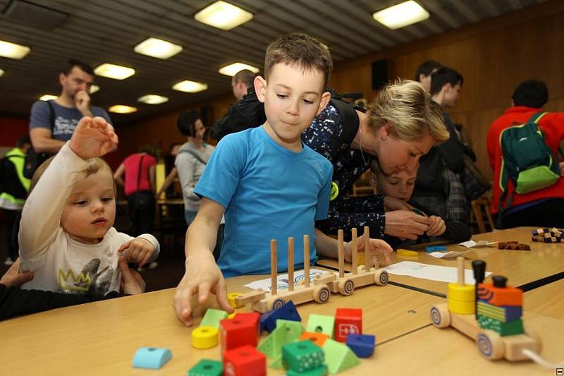 Nymburští basketbalisté sportovali s dětmi 