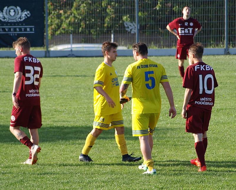 Z fotbalového utkání krajského přeboru Vykáň - Bohemia Poděbrady (1:4)