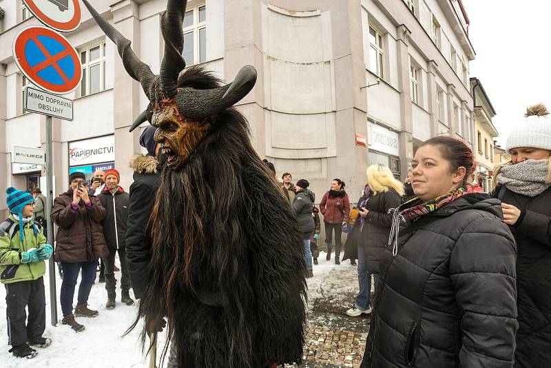 Krampus čerti v Lysé nad Labem v sobotu 4. prosince 2021.