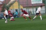 Fotbalisté Poděbrad nezvládli utkání ve Velimi, kde prohráli jasně 1:4. 