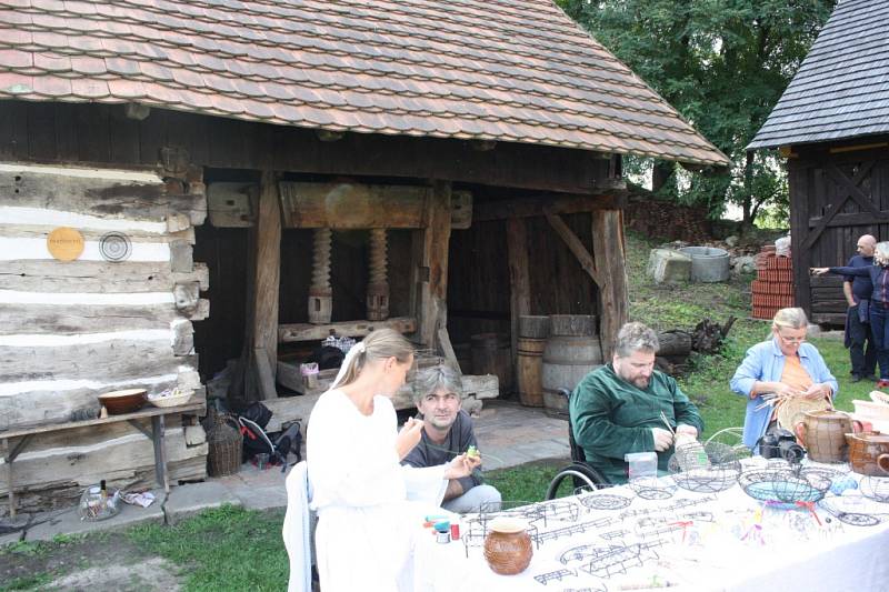 Staročeské dožínky v Přerově nad Labem.