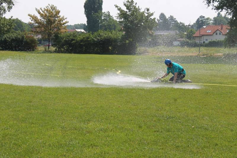 Z národního finále hasičské soutěže Dobráci roku 2016 v Nymburce.