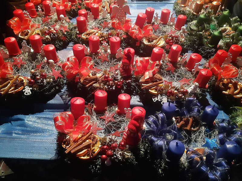 Rozsvícení vánočního stromu a adventní trhy v Lysé nad Labem