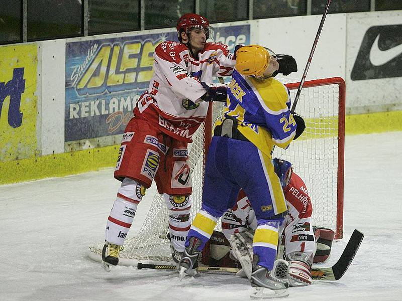 Z utkání druhé hokejové ligy Nymburk - Pelhřimov (5:4)