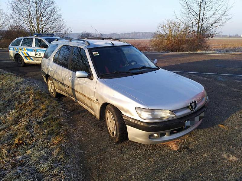 Hasiči v pátek zasahovali u několika nehod. Ke dvěma došlo u Sokolče, k jedné pak u obce Okřínek.