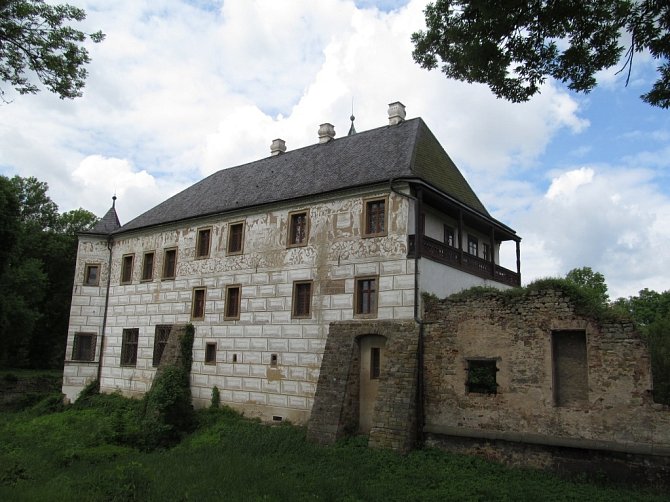 Renesanční zámek v Přerově nad Labem.