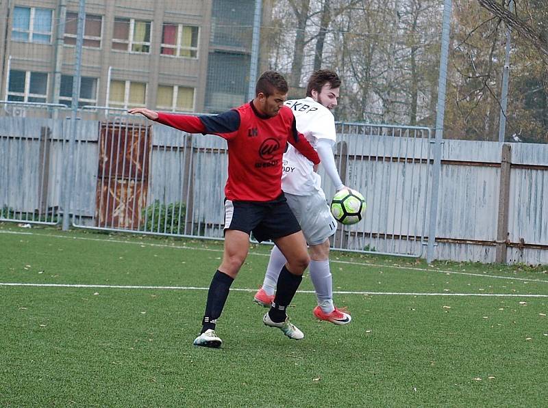 Zápas okresního přeboru mezi celky Bohemie Poděbrady B a Kostomlaty skončil nerozhodně 1:1.