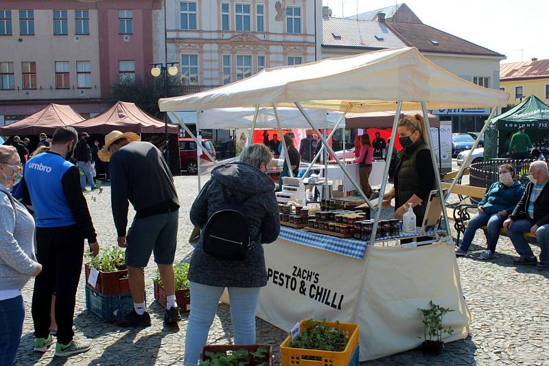 Food festival částečně připomínající farmářský trh se konal v sobotu na nymburském náměstí