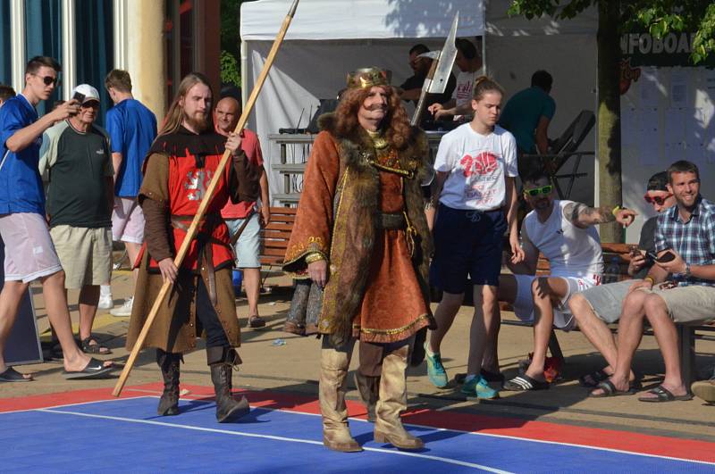 Basketbalový klub z Poděbrad oslavil sedmdesáté narozeniny.