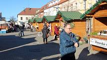 Zimní farmářské trhy. Tak problém se zákazem Vánočních trhů vyřešilo vedení poděbradské radnice.