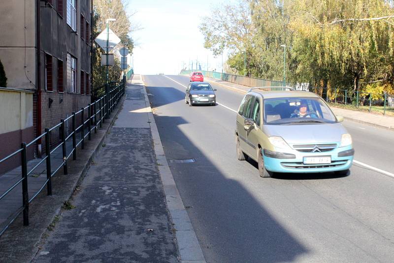 V dubnu se kvůli opravě uzavře železniční nadjezd.