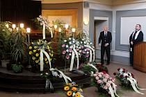 Ve středu dopoledne se v nymburském krematoriu uskutečnilo poslední rozloučení s bojovníkem proti totalitním režimům Viktorem Boháčem.