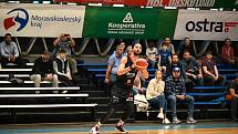 Z basketbalového utkání Kooperativa NBL Ostrava - Nymburk (75:101)