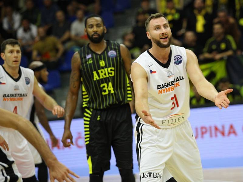 Z basketbalového utkání Ligy mistrů Nymburk  Aris Soluň (99:70)