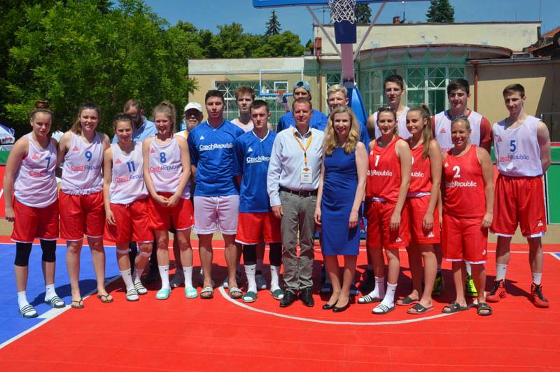 Basketbalový klub z Poděbrad oslavil sedmdesáté narozeniny.