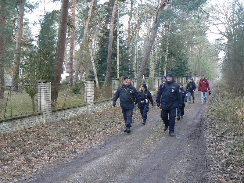 Policie kontrolovala chalupy v Kersku