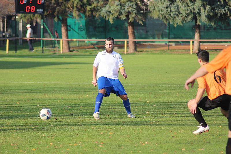 Z fotbalového utkání I.A třídy Sokoleč - Čelákovice (1:0)