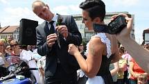 Motorkářská svatba na nymburském náměstí