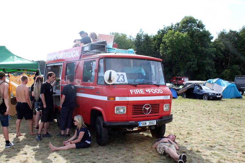 Největší nepovolená party v regionu se konala před dvěma lety v Osečku u Poděbrad.