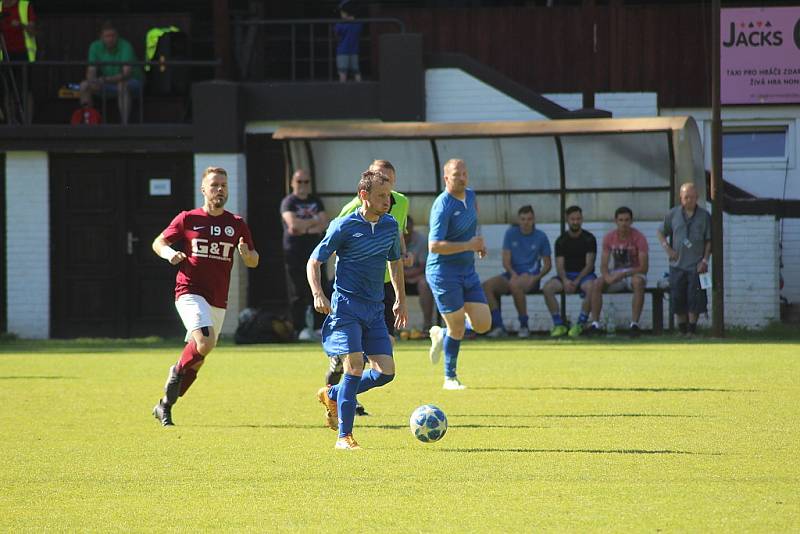 Z fotbalového utkání krajského přeboru Bohemia Poděbrady - Nespeky (2:1)