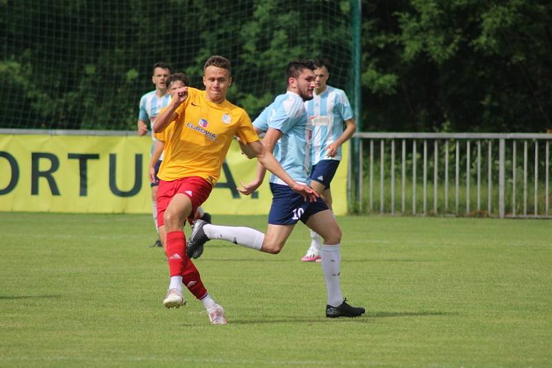 Z přípravného fotbalového utkání Poříčany - Motorlet Praha B (4:1).