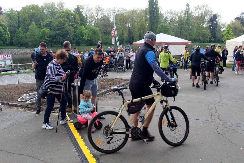 Na čtyři dny se na labském břehu usídlil už tradiční festival Lodě na Labi.