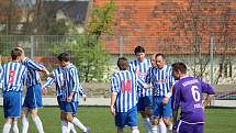 Z fotbalového utkání krajské I.A třídy Vykáň - Čelákovice (2:1)