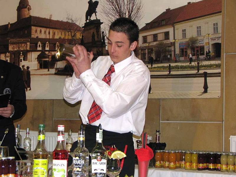V Poděbradech soutěžili mladí barmani