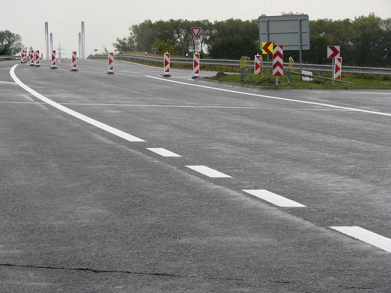 Finišují práce na nymburském obchvatu. Hlavně směrem na Budiměřice