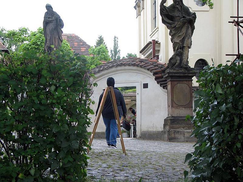 Lyský Montmartre v Žižově uličce a pod zámkem v Lysé