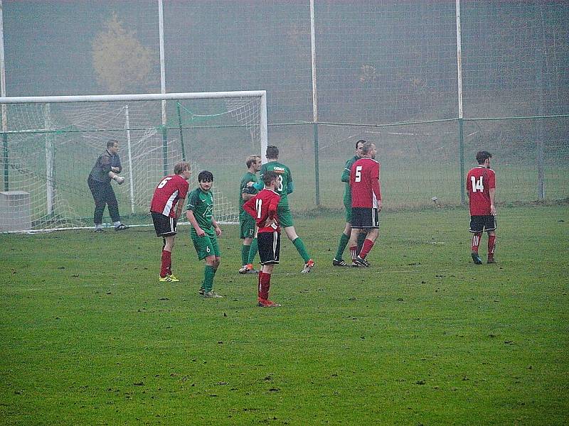 Z fotbalového utkání I.B třídy Semice - Ostrá B (2:1)