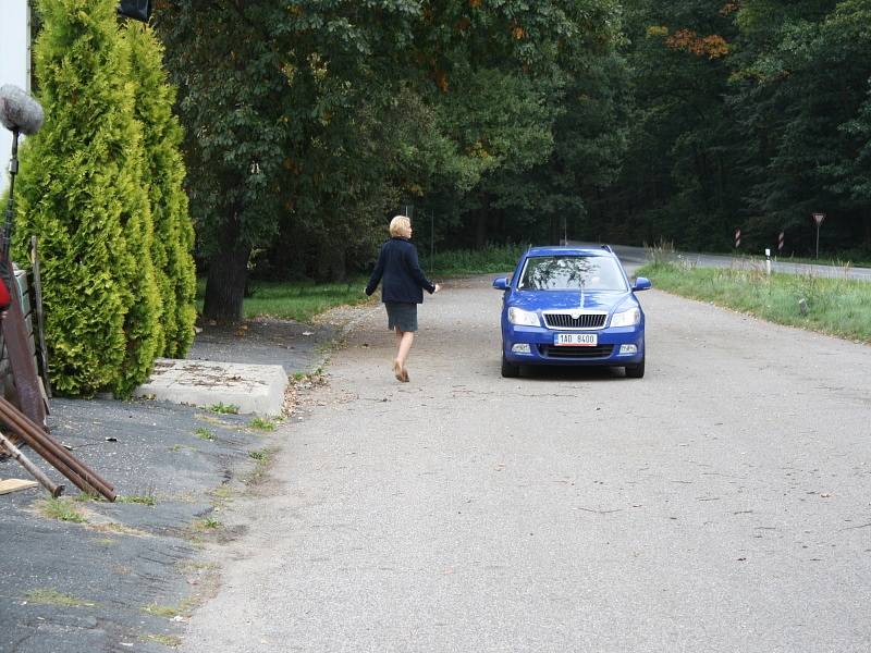 Filmový štáb natáčel u motorestu Ohio v Kersku scénu z krimiseriálu