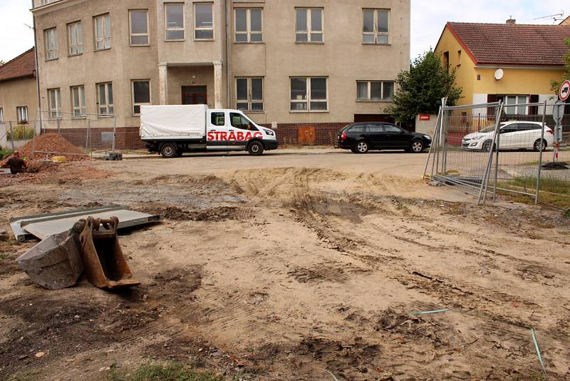 Rekonstrukce Revoluční ulice v Poděbradech.