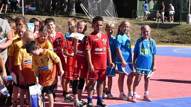 Házenkářské minižactvo odehrálo svůj první turnaj v sezoně v Mělníku