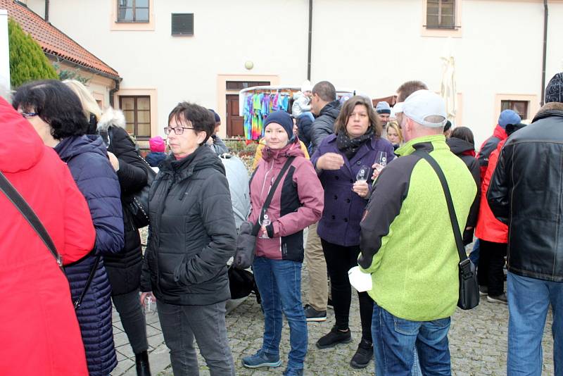 Ze Svatomartinských trhů v Poděbradech v sobotu 13. listopadu 2021.