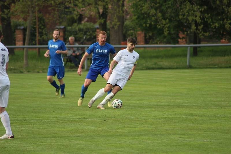 Z fotbalového utkání I.A třídy Sokoleč - FC Mělník